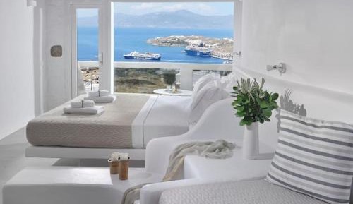 Queen Suite with Sea View