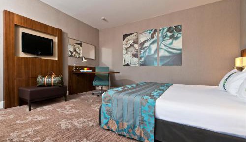 Standard King Room - Disability Access