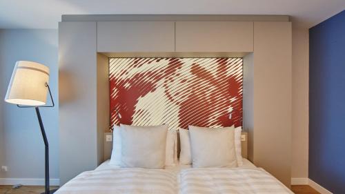 Superior Double Room Street Side