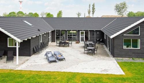 Nine-Bedroom Holiday Home