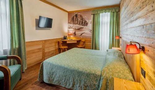 Superior Double or Twin Room with Balcony