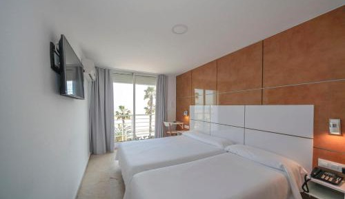 Standard Twin Room with Sea View
