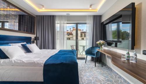 Deluxe Double or Twin Room with Balcony