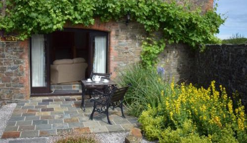 Cottage with Garden View