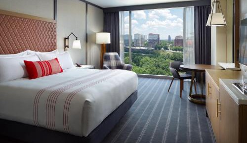 Deluxe King Room