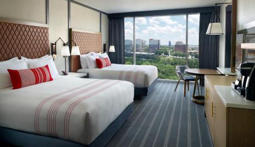 Deluxe Queen Room