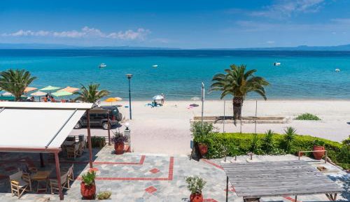 Deluxe Double Room with Balcony and Sea View