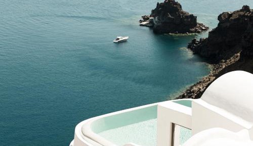 Armenaki Residence with Infinity Pool