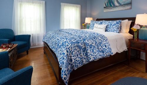 Standard Queen Room