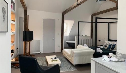 Deluxe King Size Loft Room