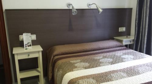 Single Room with Private Bathroom
