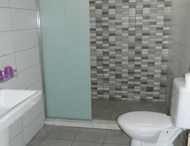 Studio (4 Adults)