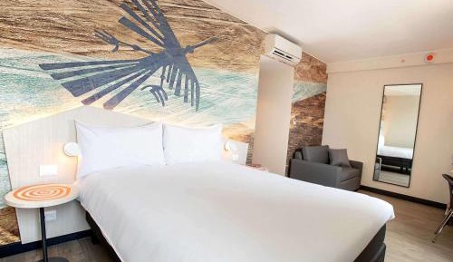Queen Room with Sofa Bed