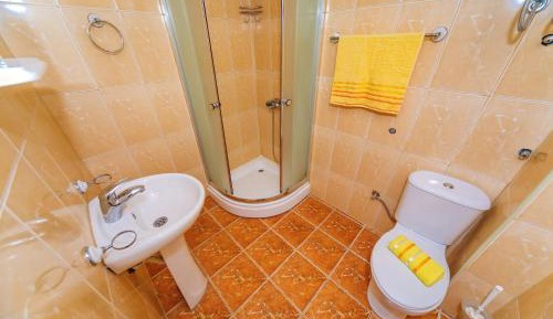 One Bedroom Apartment