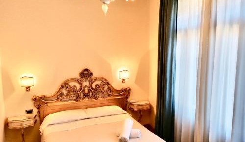 Superior Room with canal view