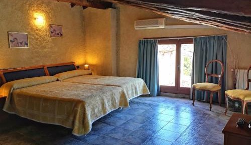 Twin Room with Bath
