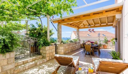 Apartment with Terrace