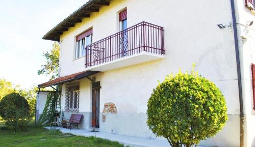 One-Bedroom Holiday Home