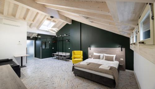 Large Double Room