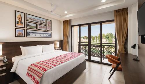 Superior King Room with Garden View - Non-Smoking