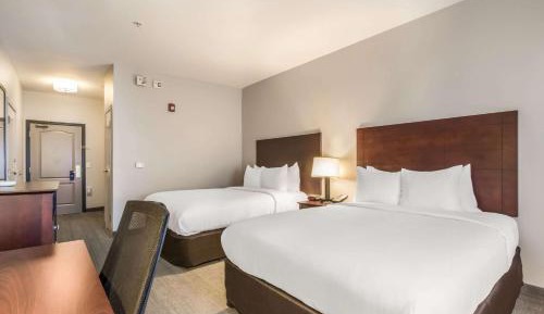 Queen Room with Two Queen Beds - Accessible/Non Smoking