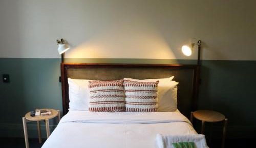 Double Room with Shared Bathroom