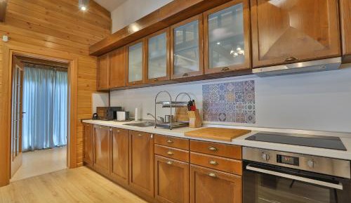 Mountain Three-Bedroom Chalet