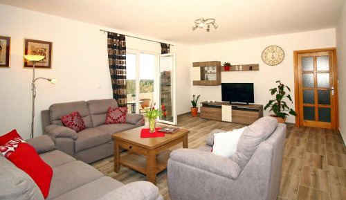 Four-Bedroom Apartment with Terrace