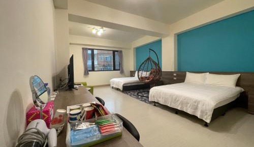 Quadruple Room with Private Bathroom