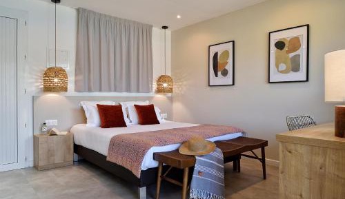 Premium Room with Sea View	