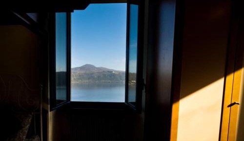 Deluxe Double or Twin Room with Lake View
