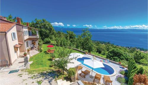 Four-Bedroom Holiday Home