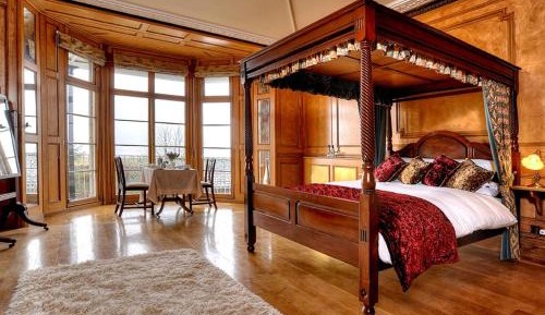 Luxury Four Poster Room with Shower