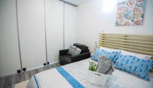 One-Bedroom House