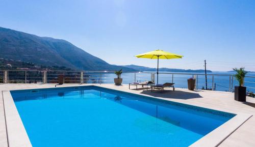 Double Room with Terrace and Sea View  