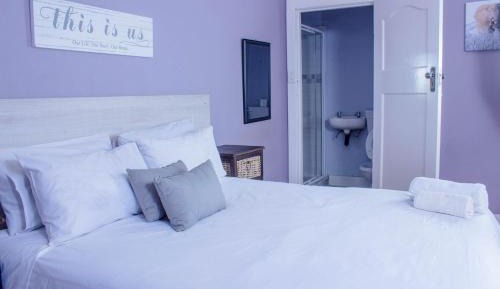 Deluxe Double Room with Shower