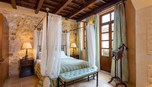 Junior Suite with Old Town View