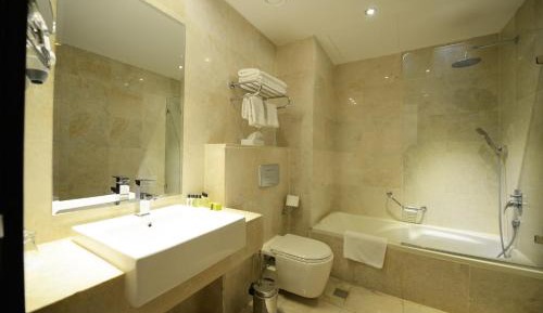  Family Room, (1 Double Bed + 1 Single Bed)