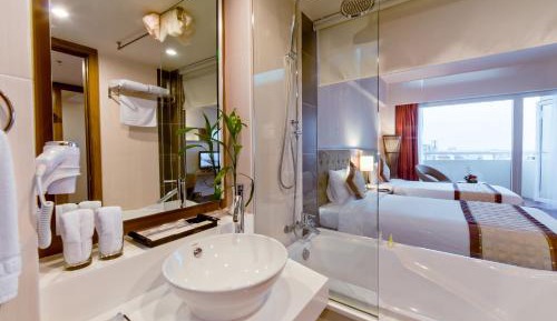 Deluxe Twin Room with River View