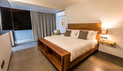 Deluxe Double Room with Bath