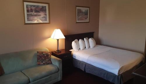 Queen Room - Mobility Access/Non-Smoking