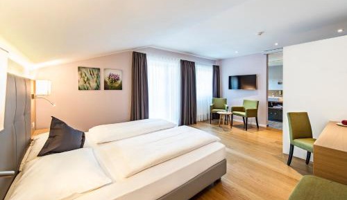 Junior Suite with Balcony