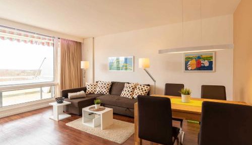 One-Bedroom Apartment with Balcony