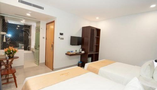 Twin Room with Bath