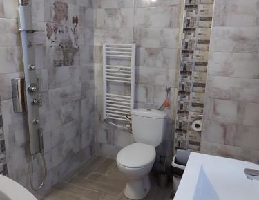 King Room with Spa Bath and Lake View