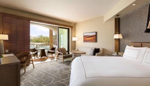 Signature King Room with Patio or Balcony - Sunset Beach Wing
