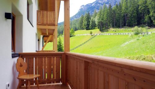 Superior Double or Twin Room with Mountain View