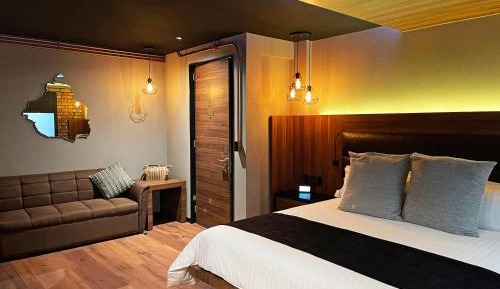 Suite with Private Pool