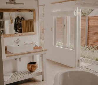 Bungalow with Patio