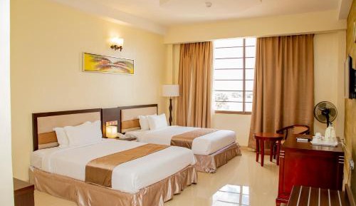 Deluxe Family Suite